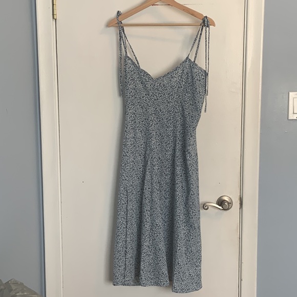 Shein Cami Dress with Slit - Picture 4 of 11